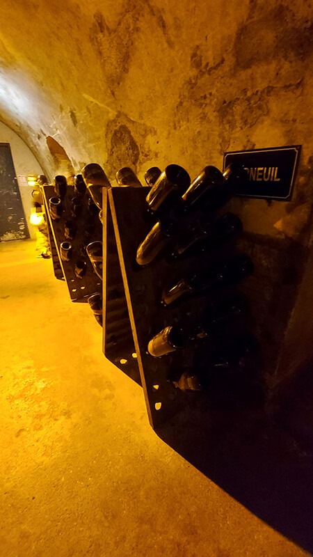 Boroslány Mumm ház Palackok