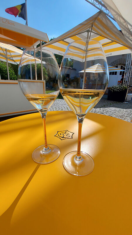 Veuve Clicquot kóstolóterasz
